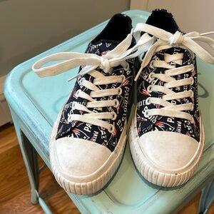 FOCO New England Patriots Women’s Sneakers size 7